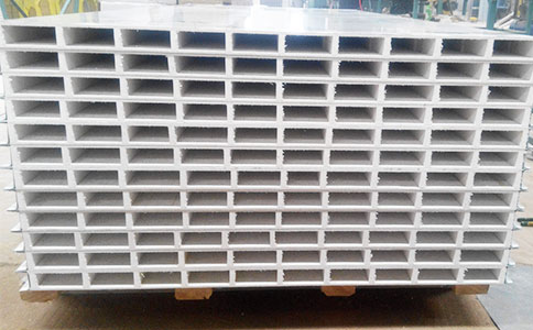 凈化板、巖棉夾芯板、潔凈板、機制凈化板：四大明星產品閃耀建筑業